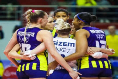 Fenerbahçe Opet - Carraro Imoco Conegliano: 3-0
