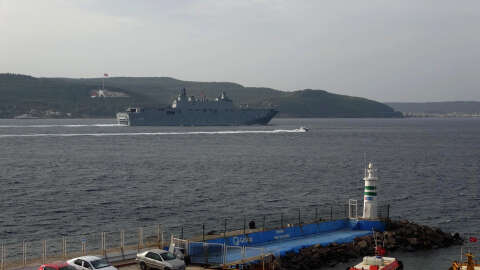 TCG Anadolu, Çanakkale Boğazı'ndan geçti
