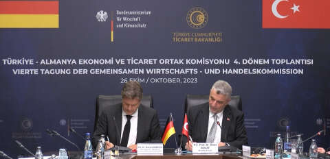 Bakan Bolat: Almanya ile ticaret hacmimizin 50 milyar doları aşmasını bekliyoruz