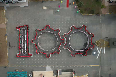 Silivri'de lise öğrencilerinden Cumhuriyet’in 100’üncü yılı için ‘kuruluş numarası rekoru’ 