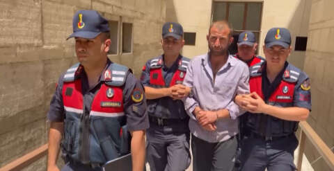 Ormanı yaktıktan sonra gittiği evinde uyurken yakalandı; 'Ben orman sevdalısıyım' dedi