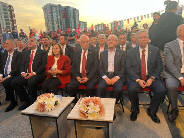 Kılıçdaroğlu: Filistin'deki bu cinayet, tüm dünyanın gözü önünde yapılıyor