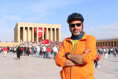 Cumhuriyet'in 100'üncü yılında İstanbul'dan Ankara'ya pedal çevirdi