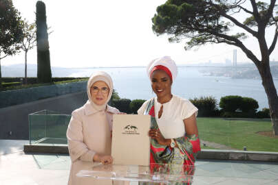 Emine Erdoğan, Burundi Cumhuriyeti Devlet Başkanı'nın eşi Ndayishimiye ile görüştü