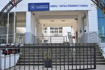 Ordu'da KYK yurdundaki asansörde 4 öğrenci mahsur kaldı (2)