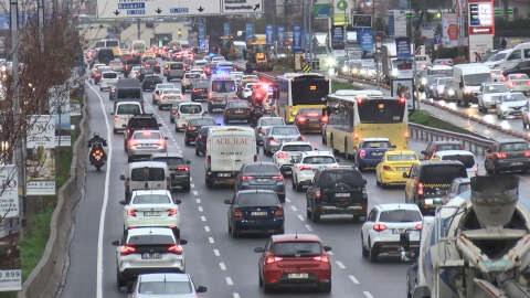İstanbul'da trafik yoğunluğu-1