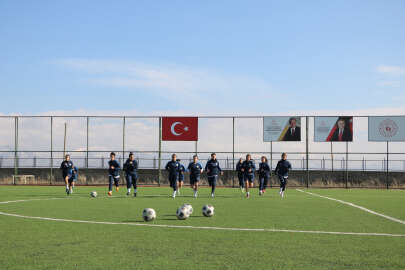 Yüksekova Kadın Futbol Takımı'nın hedefi 1'inci Lig