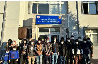 Sakarya'da 31 kaçak göçmen ile 3 organizatör yakalandı