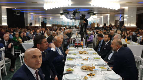 Akşener: 10 bin lira emekli maaşıyla geçinmek mümkün değil (2)