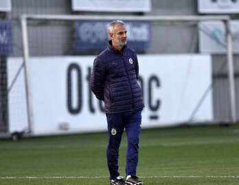 Fenerbahçe’de Adana Demirspor maçı hazırlıkları devam ediyor