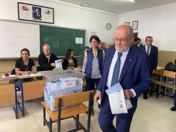 Karamollaoğlu, oyunu kullandı