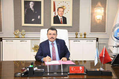 Trabzon’da AK Parti’li Genç, başkan seçildi; AK Parti 11, CHP 2, MHP 2, İYİ Parti 1, YRP 1, bağımsız aday 1 ilçeyi kazandı