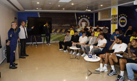 Ali Koç ve Fenerbahçeli futbolcular bir araya geldi