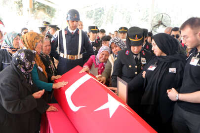 Kaza şehidi astsubay, Adana’da son yolculuğuna uğurlandı
