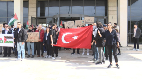 İstanbul-Zeytinburnu'nda üniversite öğrencileri Filistin için yürüdü