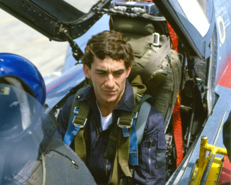 Brezilya Hava Kuvvetleri, efsane F1 pilotu Senna’yı ölüm yıl dönümünde andı