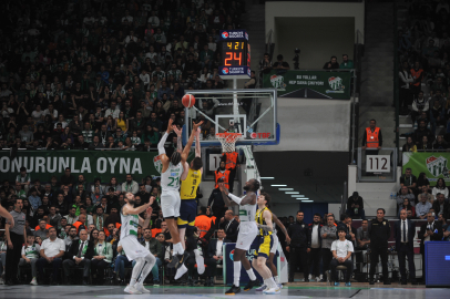 Bursaspor İnfo Yatırım - Fenerbahçe Beko: 112-116