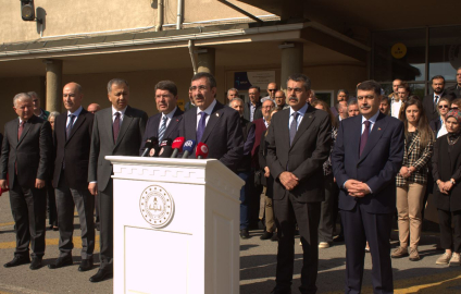 Cumhurbaşkanı Yardımcısı Yılmaz ve bakanlardan eğitimcilere şiddete tepki