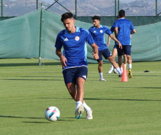 Antalyaspor, Burdur'da ilk antrenmanını yaptı
