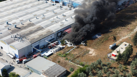 Bursa’da yat fabrikasında yangın (2)