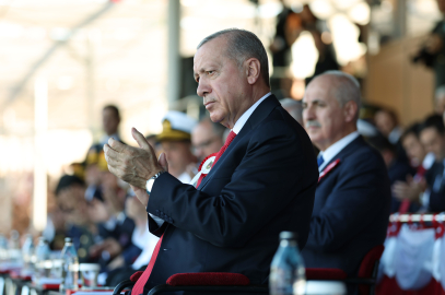 Cumhurbaşkanı Erdoğan: FETÖ'cü hainlerin ordumuzda açtığı tahribatı kısa sürede telafi ettik