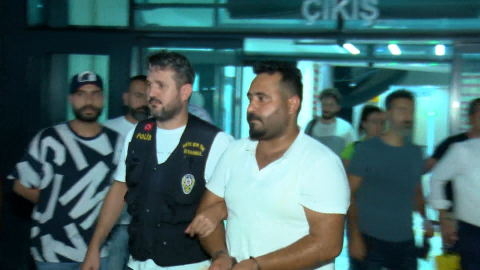 İstanbul - Metrobüs kazası soruşturması: 5 şüpheli tutuklandı // Fotoğraflar ve Görüntüyle