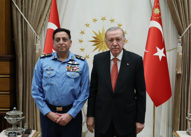Cumhurbaşkanı Erdoğan, Pakistan Hava Kuvvetleri Komutanı Orgeneral Sidhu'yu kabul etti