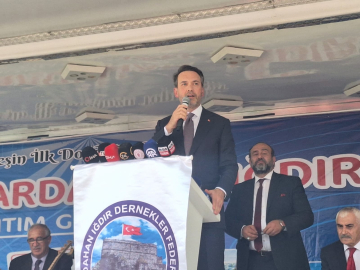Bakan Bayraktar: Kars-Ardahan-Iğdır'da doğal gaz gitmemiş ilçelerimizi, beldelerimizi bu rahat yakıtla buluşturmak istiyoruz