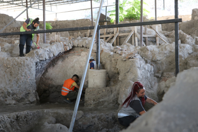 Antik Roma Tiyatrosu kazısında Osmanlı'nın ilk hamam örneği keşfedildi / Ek fotoğraflar