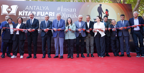 Prof. Dr. İlber Ortaylı'dan Antalya'ya turizm eleştirisi