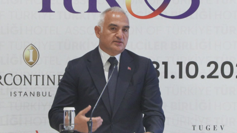 İstanbul - Bakan Ersoy: İlk 9 aylık dönemde ülkemize 49 milyon 181 bin turist geldi