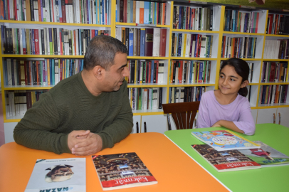 Batman'da kırsalda okuyan öğrenciler, haftanın 4 günü minibüsle kitap okuma noktasına taşınıyor / Ek fotoğraflar
