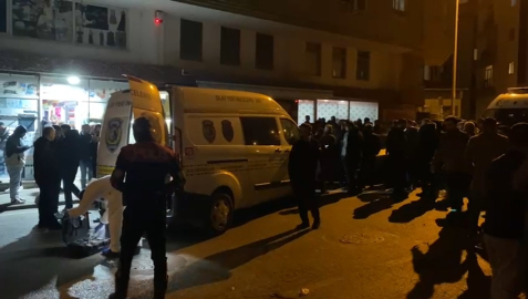İstanbul- Çekmeköy'de polis memuru tartıştığı kişilere ateş açtı: 2 ölü 2 yaralı -1