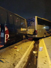 Kayseri'de otomobille yolcu otobüsü çarpıştı: 2 ölü, 1 yaralı