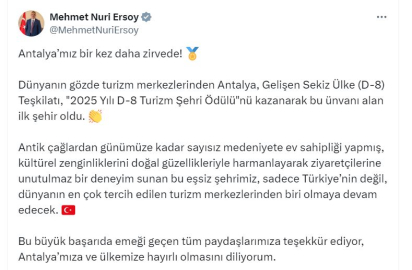 Antalya'ya D-8 Turizm Şehri Ödülü