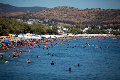 BODRUM'a 11 ayda hava yoluyla 1 milyon 105 bin yabancı turist geldi (VİDEO EKLENDİ)