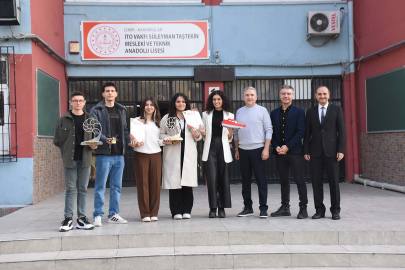 Meslek liseliler, Robot ve Matematik Olimpiyatları'ndan ödüllerle döndü / Ek fotoğraflar