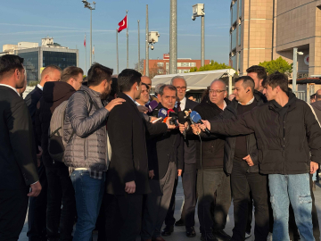 Dursun Özbek, Hacıosmanoğlu hakkında suç duyurusunda bulundu (FOTO-METİN EKLENDİ)