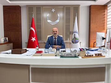 Samsun'un Ladik Belediye Başkanı YRP'li Topal, partisinden istifa etti
