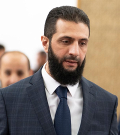 Suriye Cumhurbaşkanı Şara, ilk yurt dışı ziyaretini Suudi Arabistan'a gerçekleştirdi