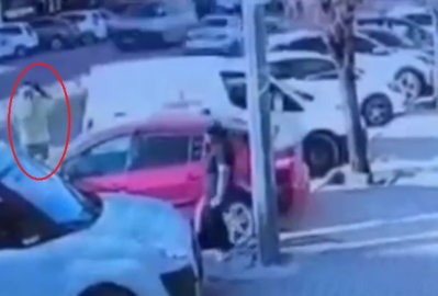 Kargo aracından cep telefonu çalan şüpheli ile satın alana gözaltı