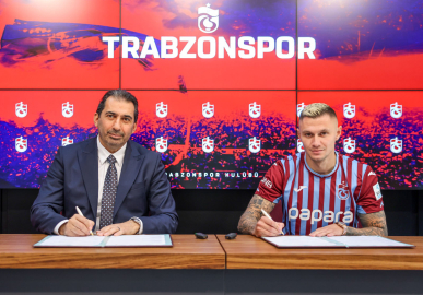 Trabzonspor'da Oleksandr Zubkov için imza töreni düzenlendi