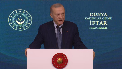 İstanbul -  Cumhurbaşkanı Erdoğan 8 Mart Dünya Kadınlar Günü İftar Pogramı'nda konuştu -1
