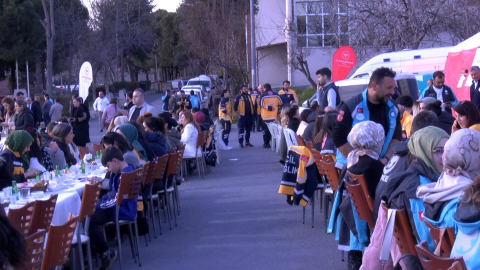 İstanbul - İstanbul’da görevli acil sağlık çalışanları iftarda buluştu
