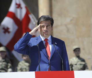 Eski Gürcistan Cumhurbaşkanı Saakaşvili'ye 9 yıl hapis cezası