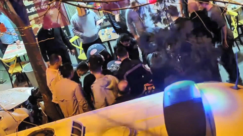 İstanbul - Bayrampaşa'da iki otomobilin çarpıştığı kaza kamerada