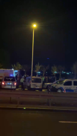 İstanbul - Bakırköy'de polise ateş edip kaçan iki kişi, kaza yaptıktan sonra yaralı olarak yakalandı