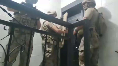 İzmir'de suç örgütü operasyonu: 12 gözaltı /Video eklendi