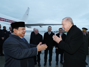 Cumhurbaşkanı Erdoğan, Endonezya Cumhurbaşkanı Subianto'yu resmi törenle karşıladı