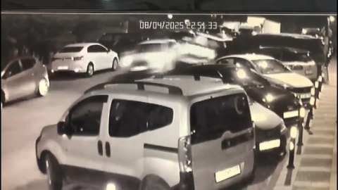 İstanbul - Ümraniye'de 3 kişinin yaralandığı kaza kamerada